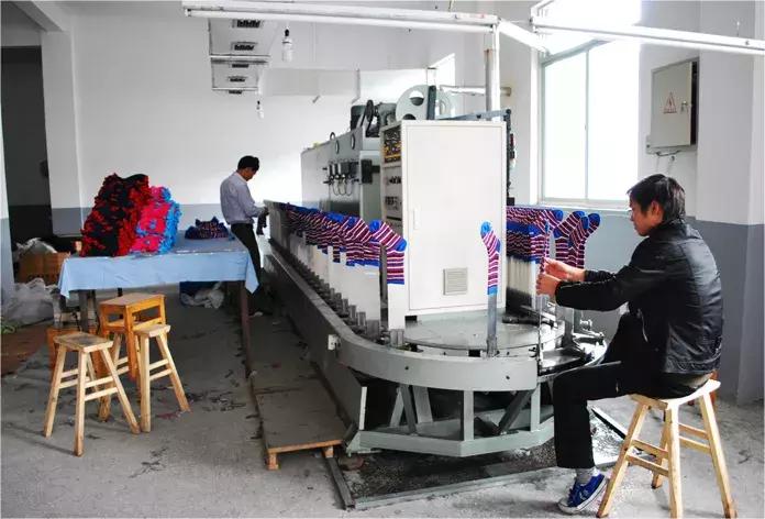 诸暨大伟袜厂,诸暨市大伟袜厂