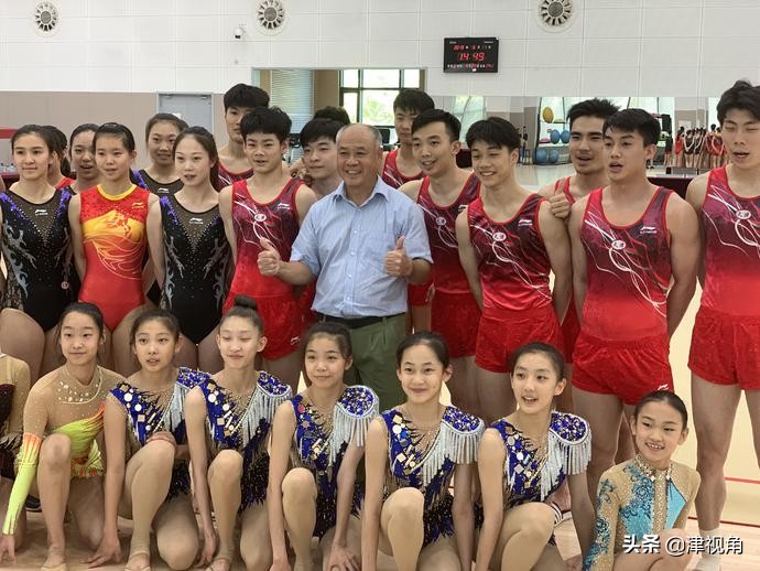 《共祝华诞中国梦·全民健身西青行》李宁运动中心举行开园活动