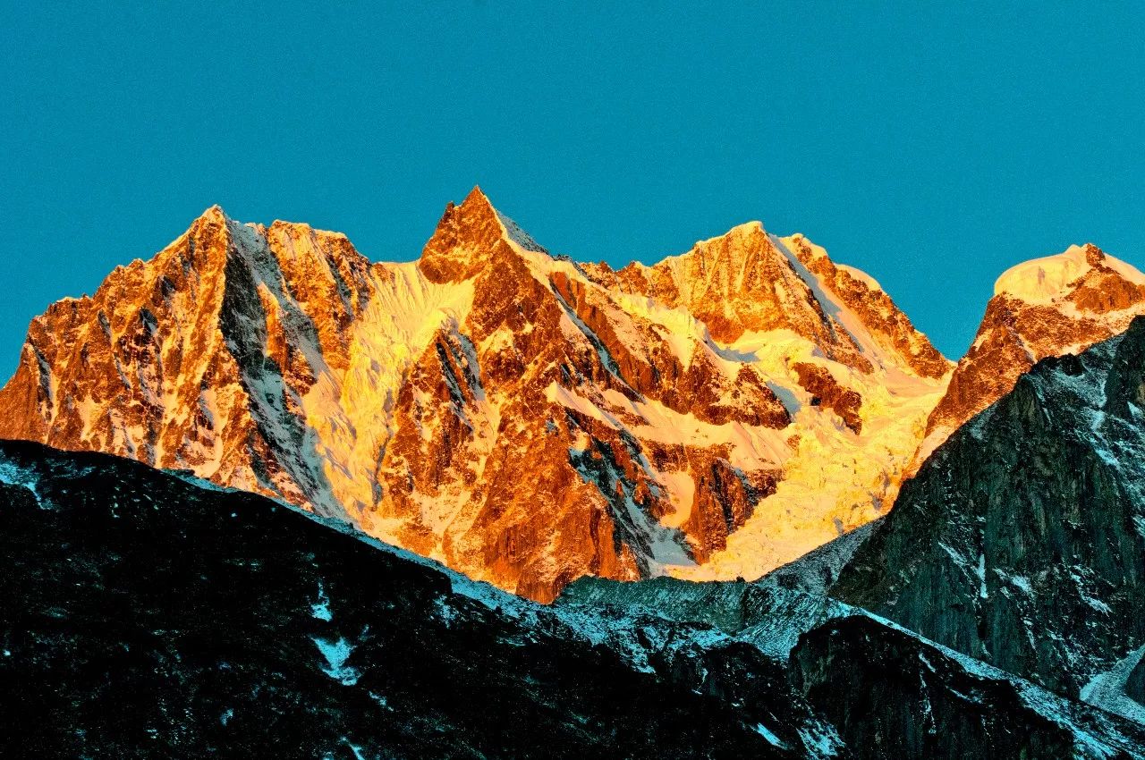 一辈子见一次日照金山,一生中一定要去看一次日照金山