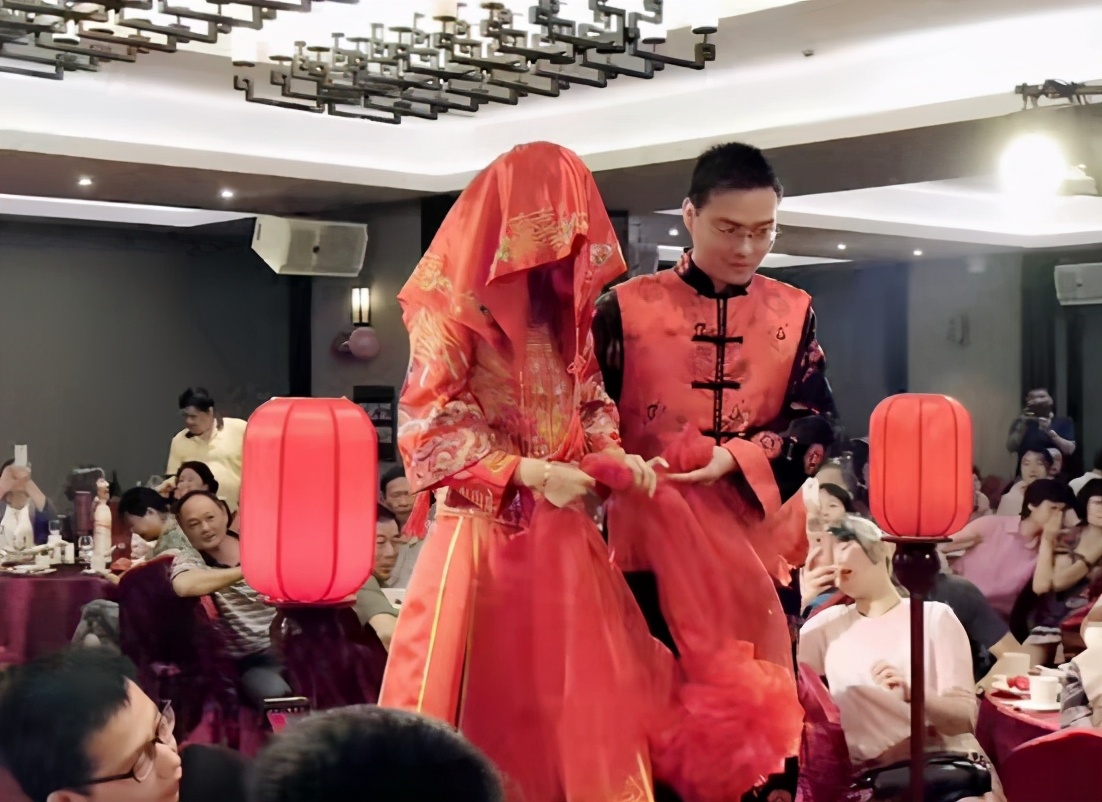 结婚钱不够男孩子应该怎么办,儿子结婚要二十万彩礼我该怎么办