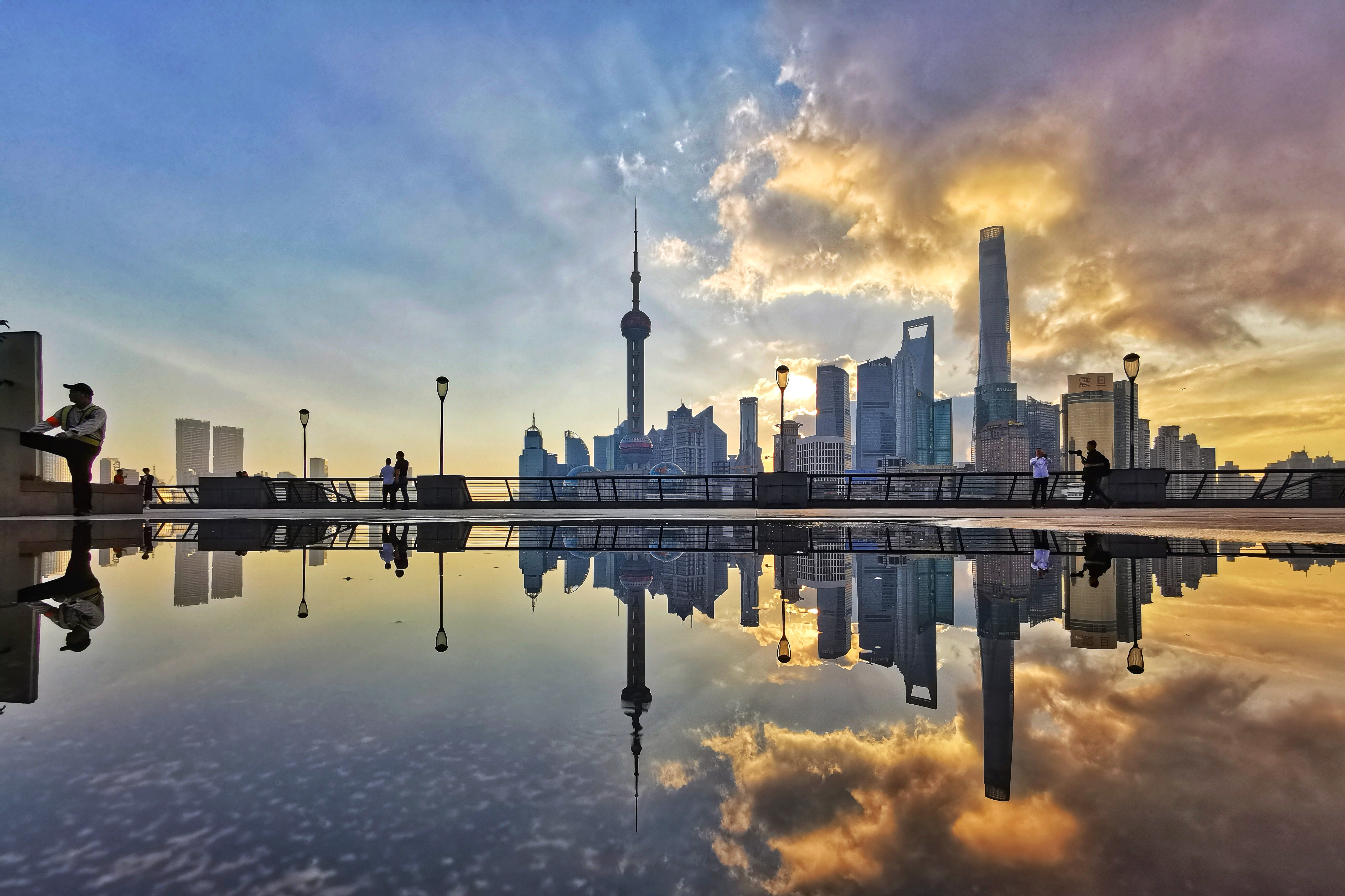 迪拜酋长辗转多国最后选择中国,迪拜酋长中国之行