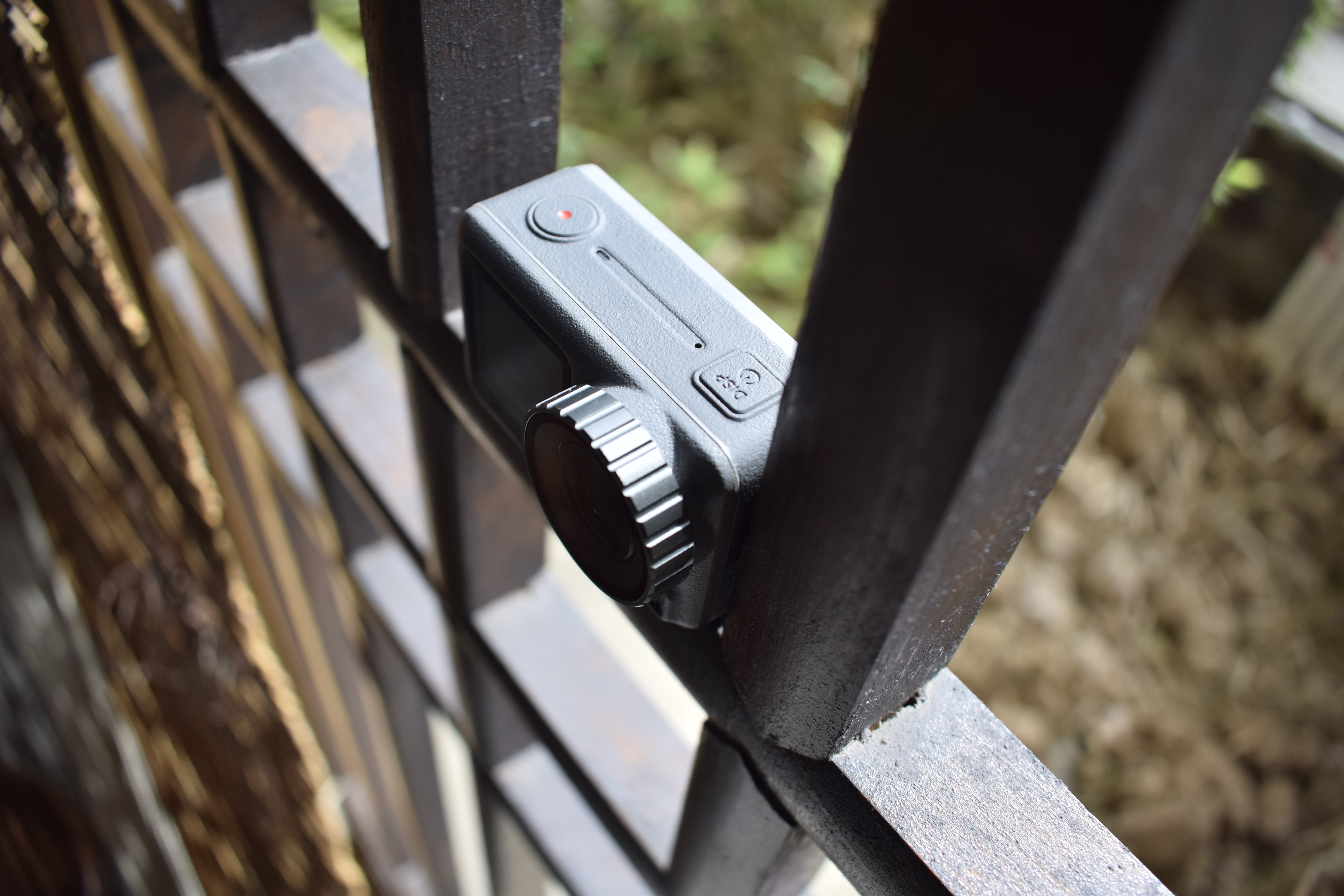 大疆OSMOACTION评测:性价比出众的Vlog新宠,对标GoPro毫不遮掩