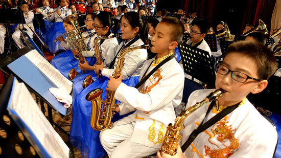 会宁县推进义务教育均衡发展,三苦两乐