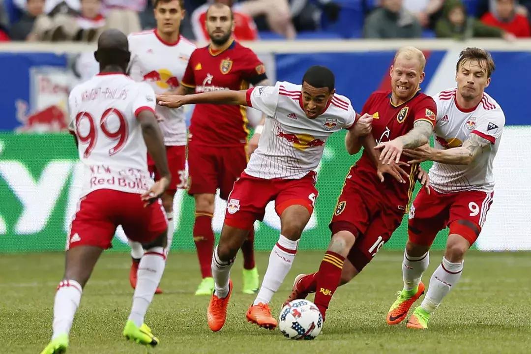 用一罐饮料建立体育王国红牛老板马特希茨却被球迷称为“暴君”