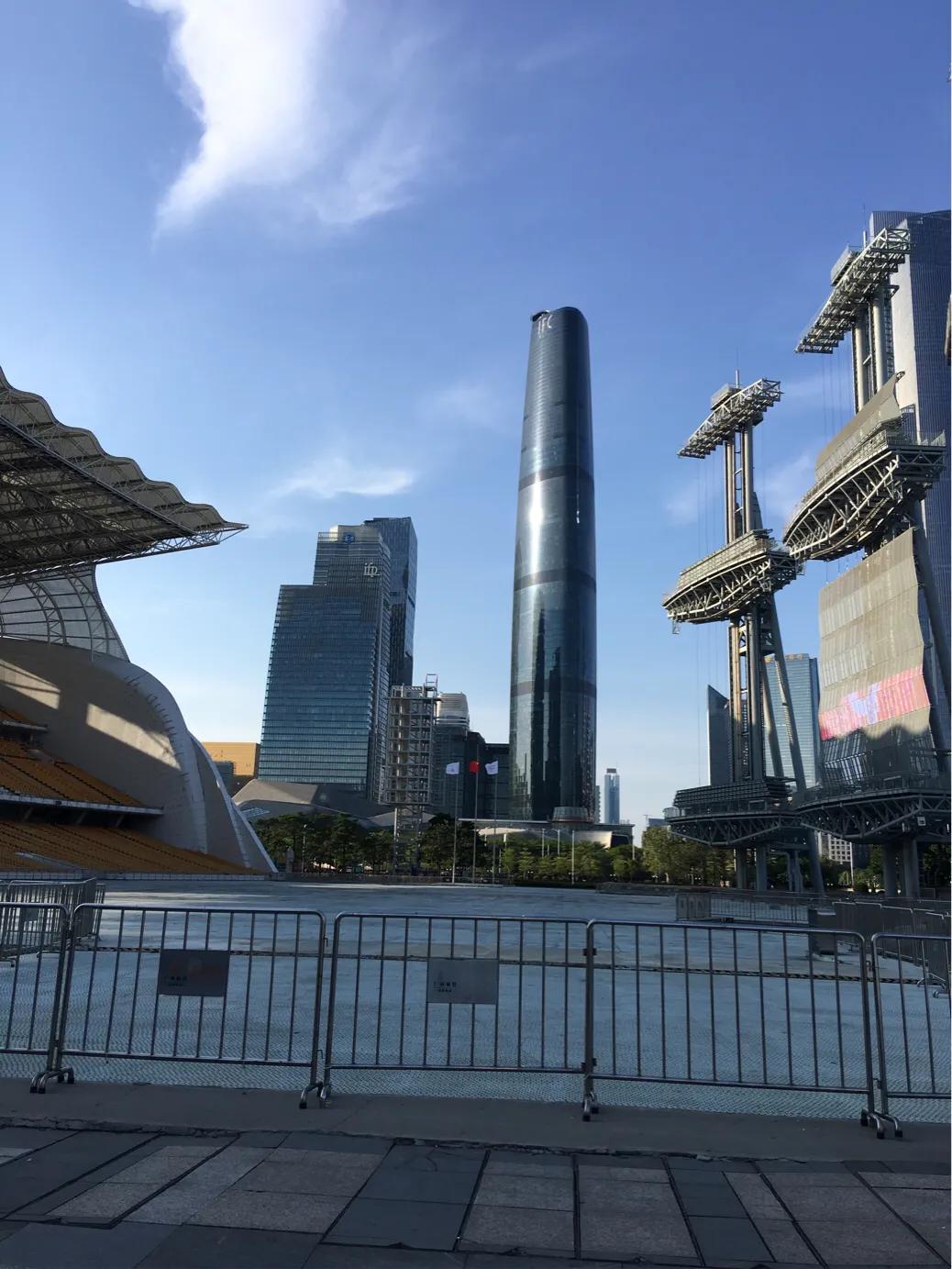 广州花城广场海心沙公园,广州花城广场海心沙公园白天