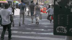 千古谜题——为什么男生都爱岔腿?