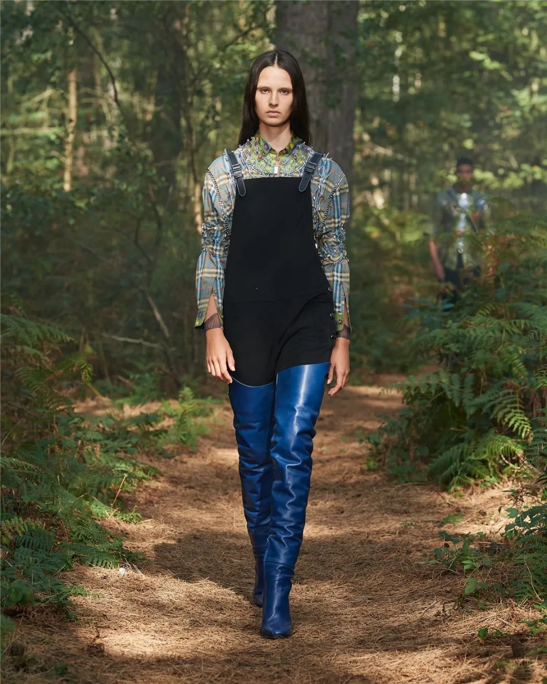 日常穿的衣服究竟可以多时髦？Burberry给了我们最佳答案