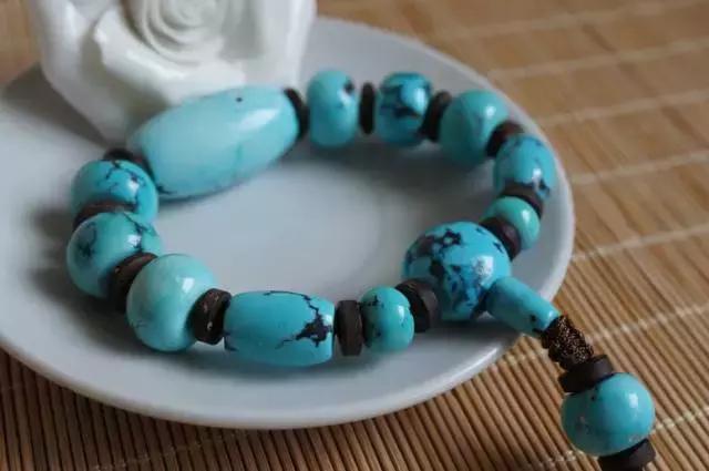 珠宝十二生肖的寓意和象征,珠宝佩戴风水