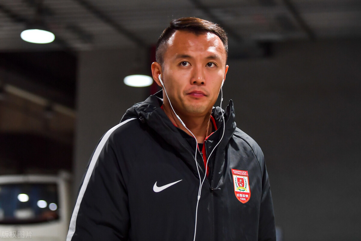 闀挎槬浜氭嘲鏃堕殧涓ゅ勾閲嶈繑涓秴,閬楁喚瓒崇悆涓秴