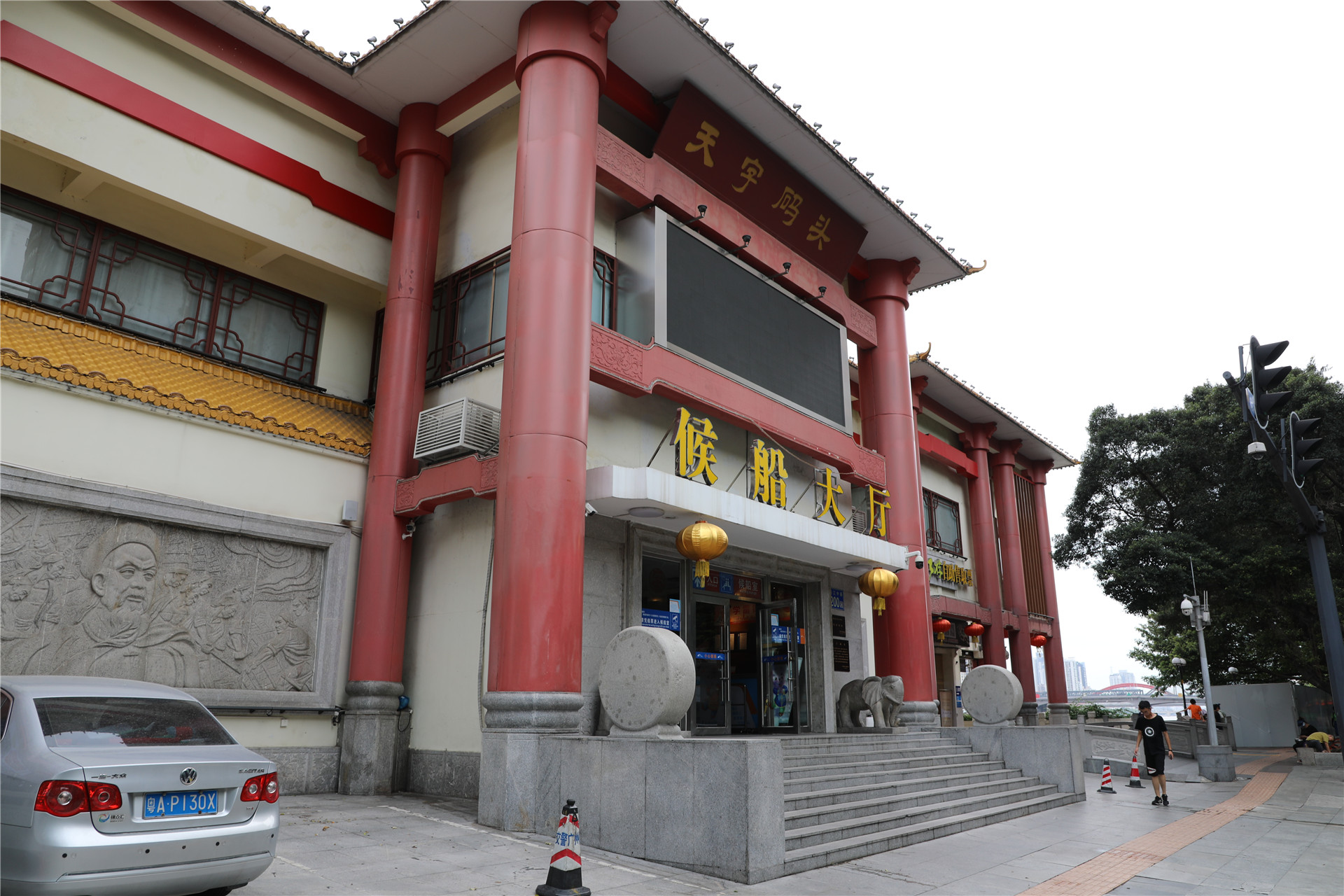 广州珠江夜游哪里上船最好,乘船珠江夜游票