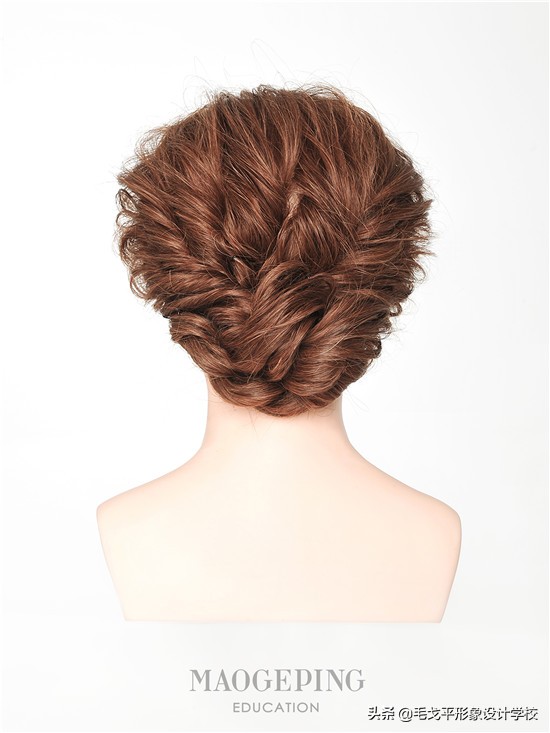 复古气质优雅发簪盘发,优雅气质新娘盘发