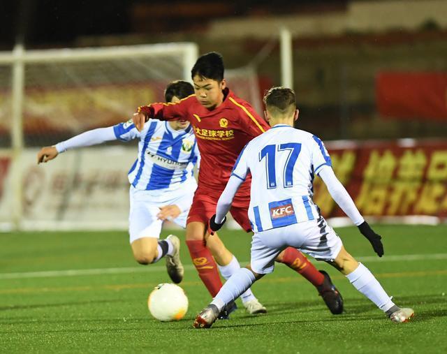 中国足球未来10大新星16岁以下,中国足球五大当红新星齐赴恒大