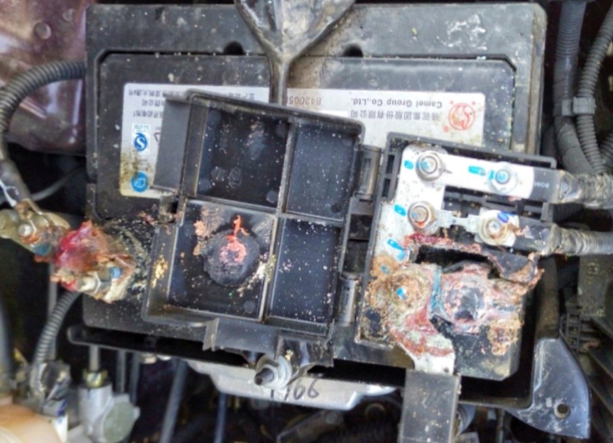 车子坏了会有什么提示,汽车出故障了要放什么提醒路人