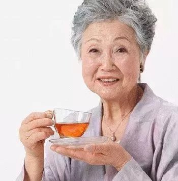 喝西洋参茶有什么好处,每天泡西洋参茶喝有哪些好处