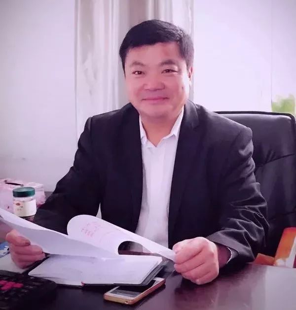 与儿子在家聊天,与儿偶遇诗句