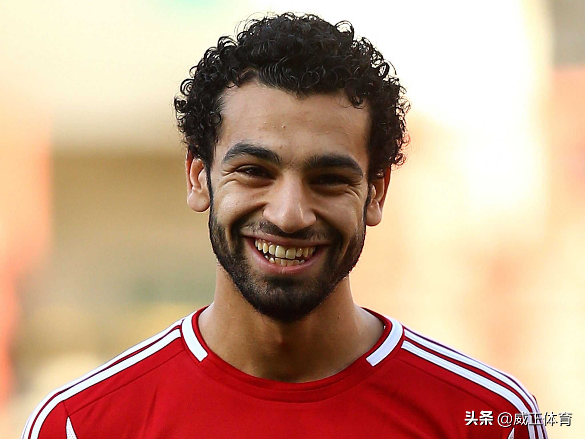 日本身价前十名足球运动员,2019年足球运动员身价