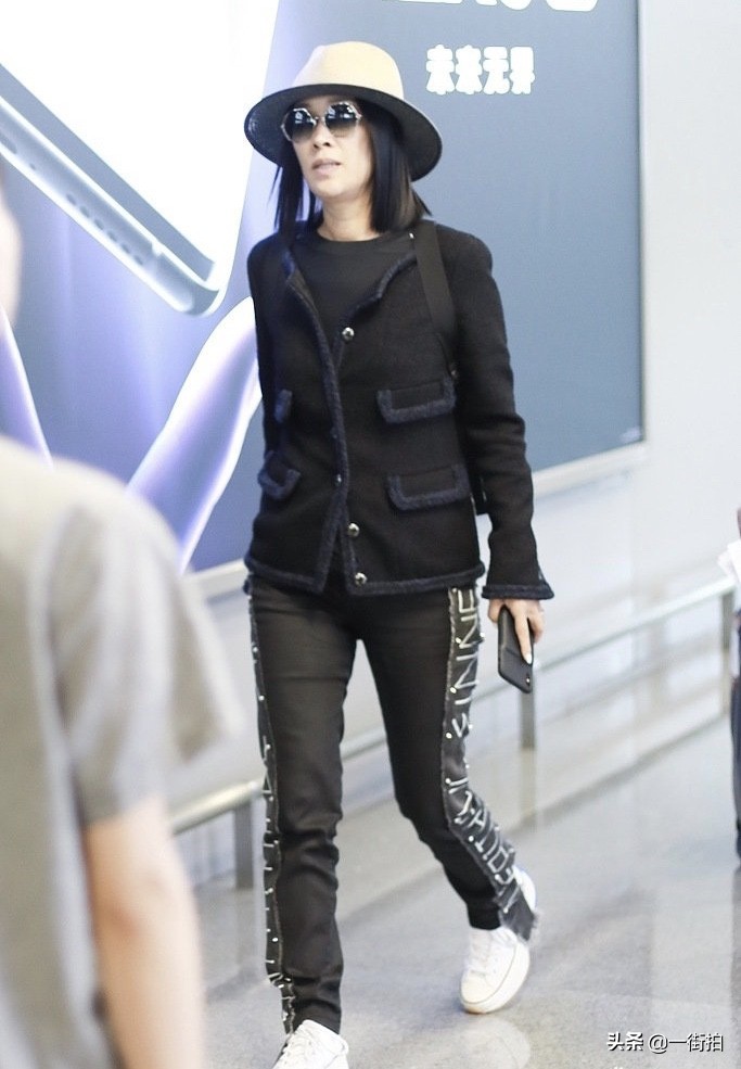 歌坛一姐那英一笑而过,那英歌坛一姐