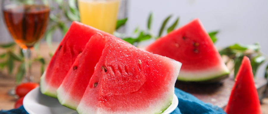 什么水果甜度高热量低适合减肥期,甜度热量特别高的水果有哪些