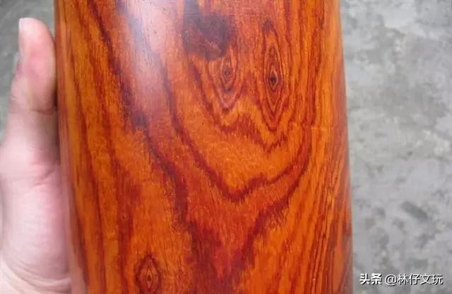 白酸枝和微凹黄檀哪个更像黄花梨,冒充黄花梨的酸枝有哪些