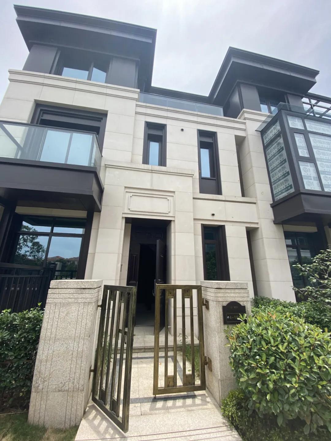 绿城交投晓月澄庐排屋,晓月澄庐德清排屋