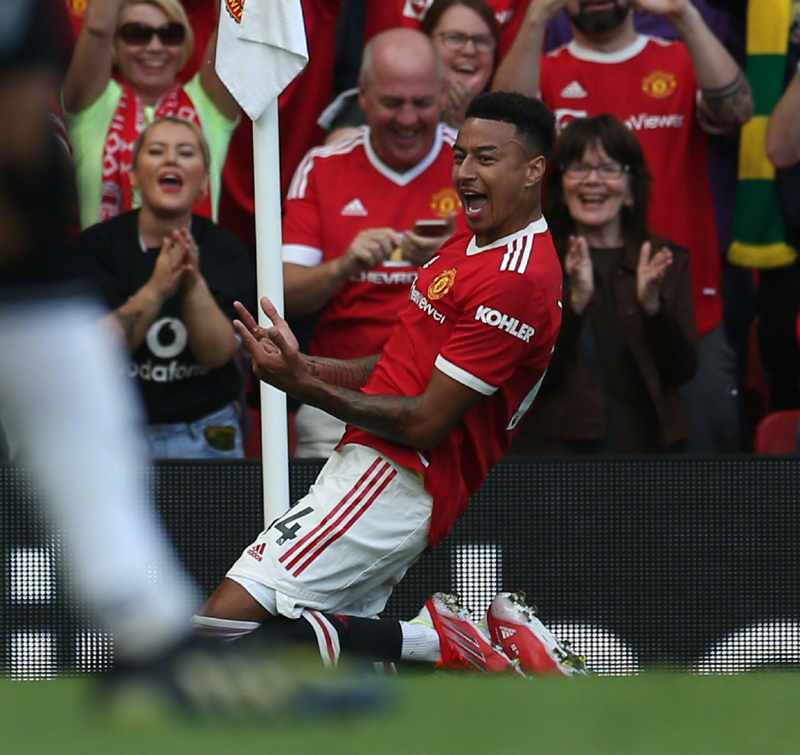 曼联纽卡斯尔滕哈格赛后发言,曼联vs纽卡斯尔c罗赛后评分