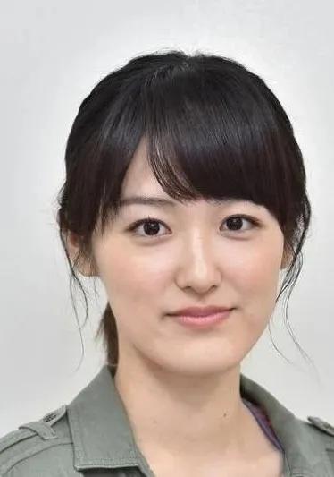 还这么年轻，这神颜小花神颜小生怎么越长越残了…