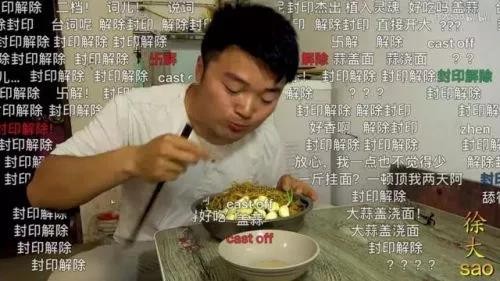 仰望星空你会有什么联想和想象,仰望星空你会产生什么遐想