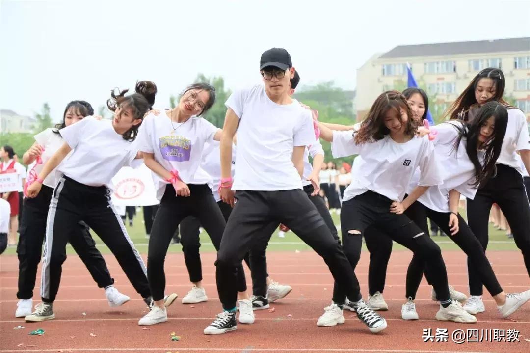 成都大学运动会来自不同国家,成都大学世界大学生运动会