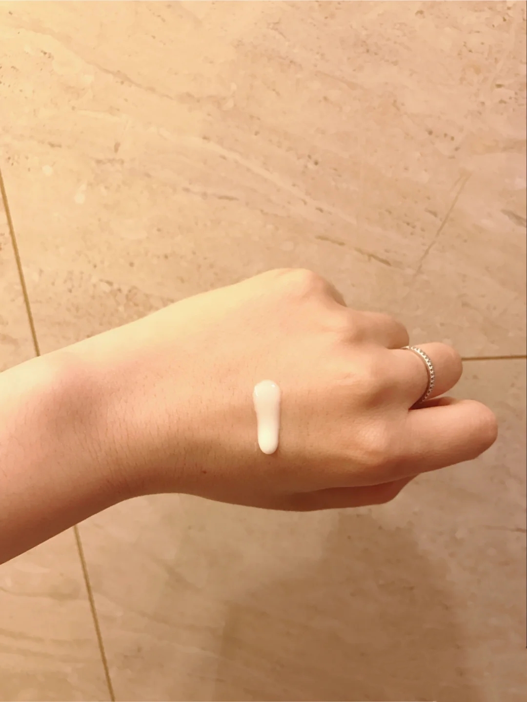 雅诗兰黛精华哪款祛皱效果好,雅诗兰黛精华哪款好用推荐