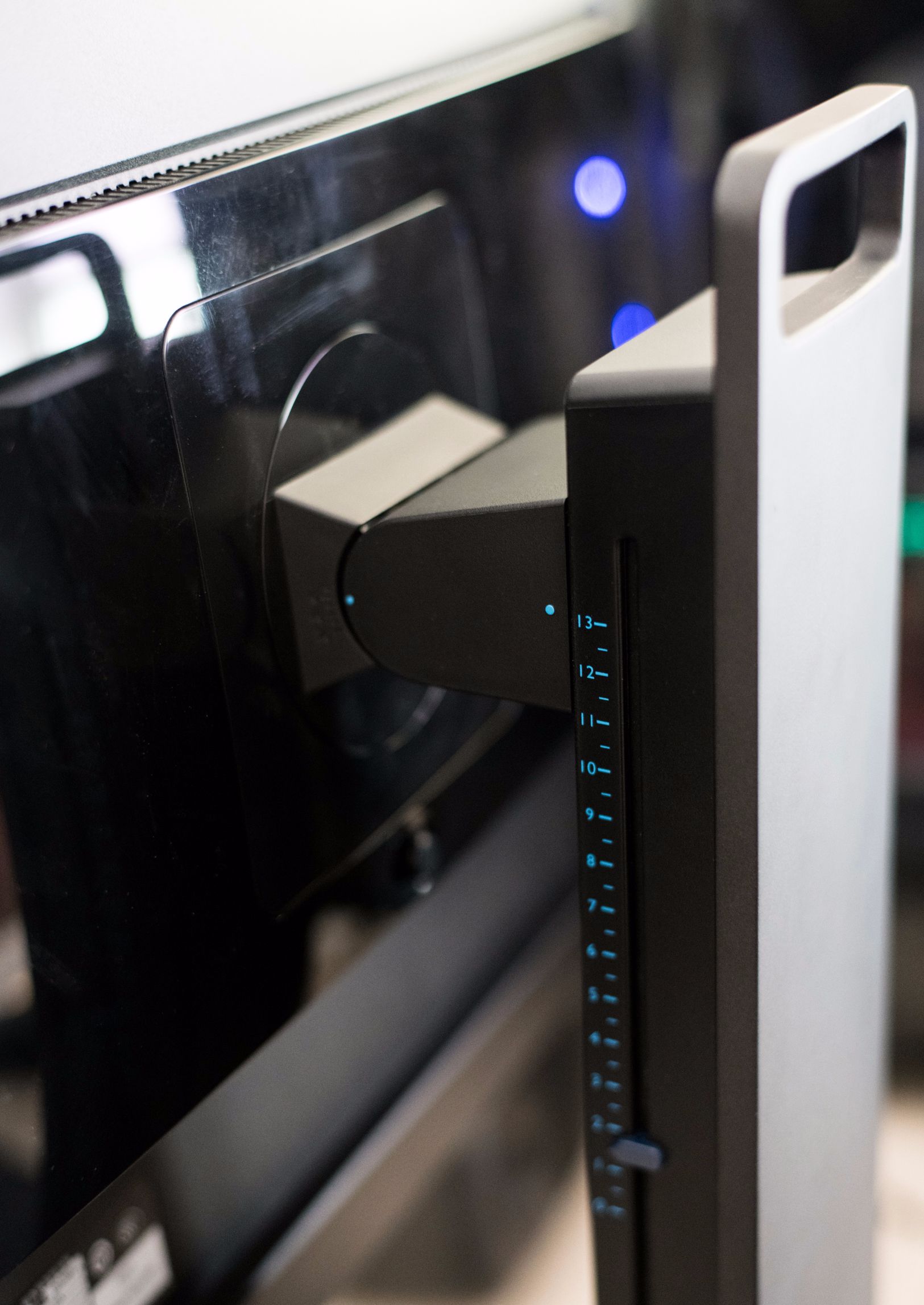 没有灯光的设计是没有灵魂的,没有灯光的柜子是没有灵魂的