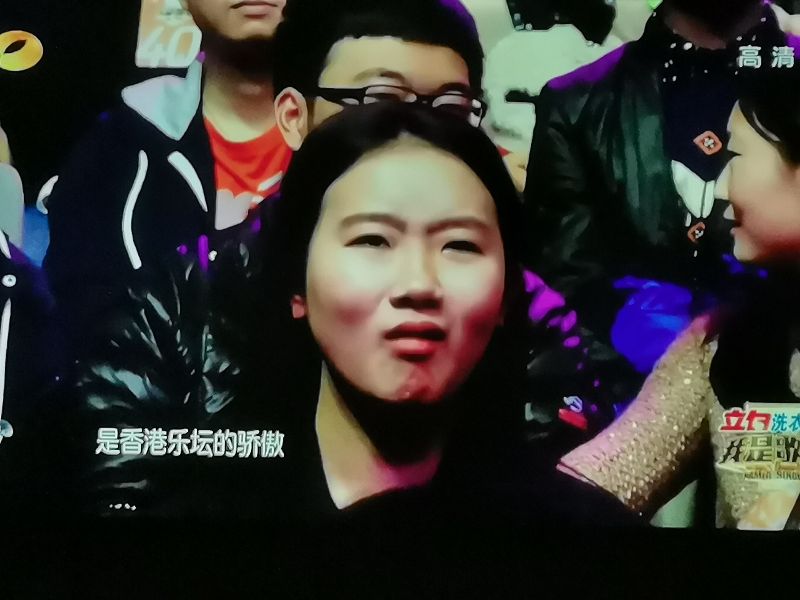 第一次看我是歌手邓紫棋唱泡沫,再次看邓紫棋演唱会