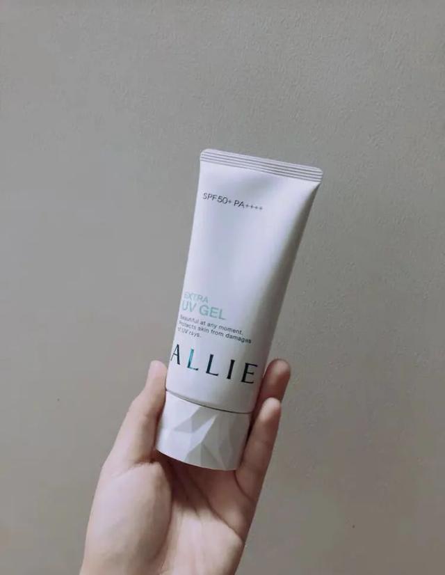 贫民窟女孩的8月爱用好物安利｜性价比超高