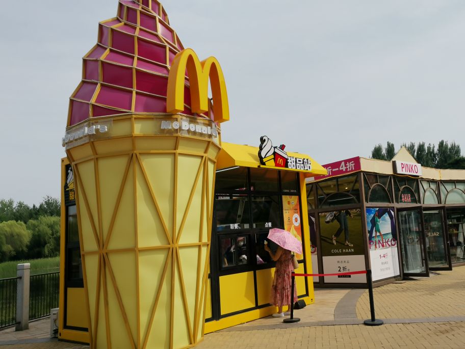 沈阳赛特奥莱欧洲风情，引领购物休闲美食新模式