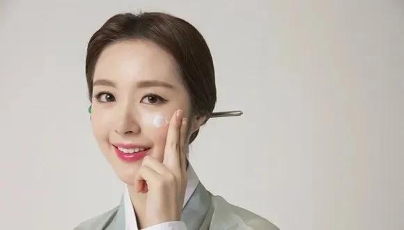 曾经的韩式一字眉,现在不流行一字眉了吗