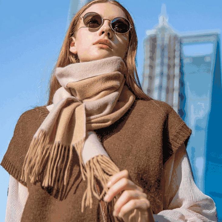 羊绒围巾很温暖,流行的羊绒围巾