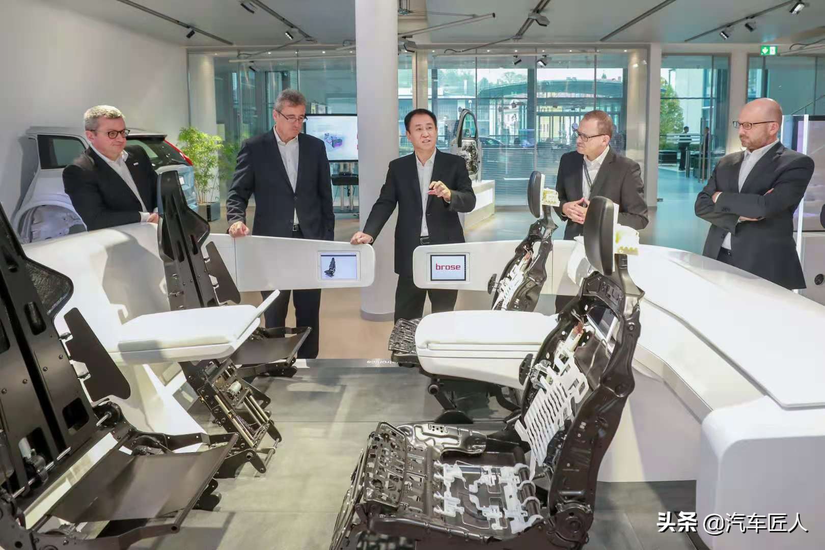 恒大车标,恒大汽车发布恒驰车标寓意