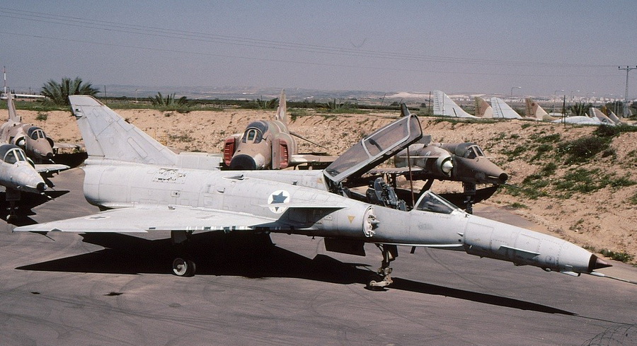 以色列的幼狮战斗机,以色列幼狮战斗机俯视图