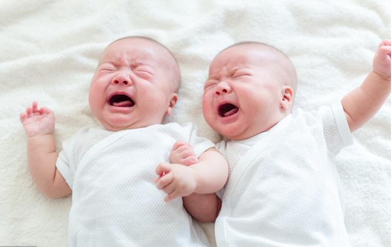 婴儿干性湿疹抹护肤品没有激素,宝宝湿疹要选抗过敏保湿护肤品