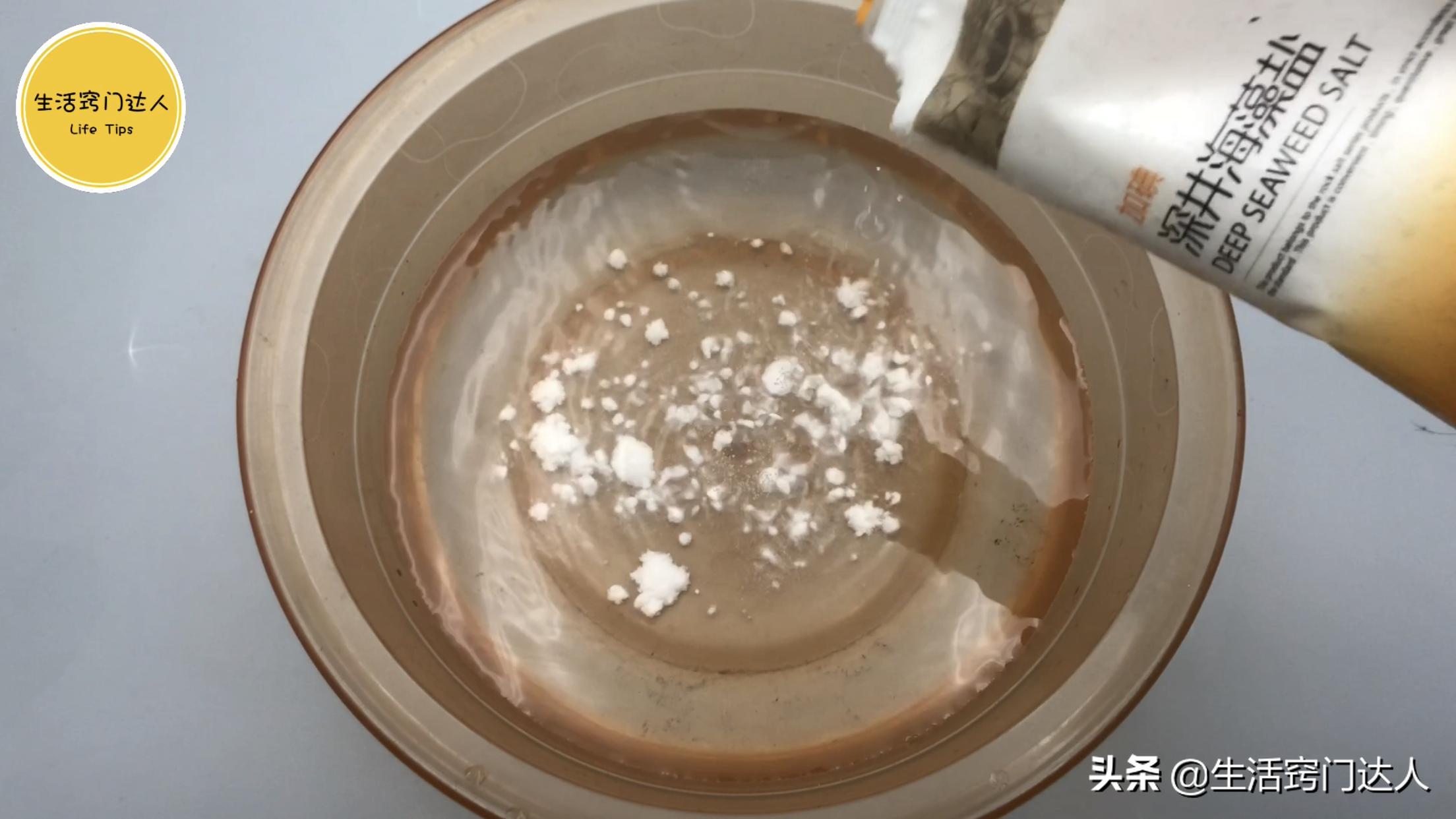 不管毛巾有多脏放进微波炉3分钟,毛巾脏了别拿肥皂洗教你简单方法