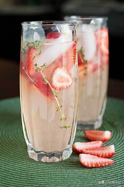 摆地摊卖什么小吃最赚钱夏天,晚上摆地摊卖什么最赚钱