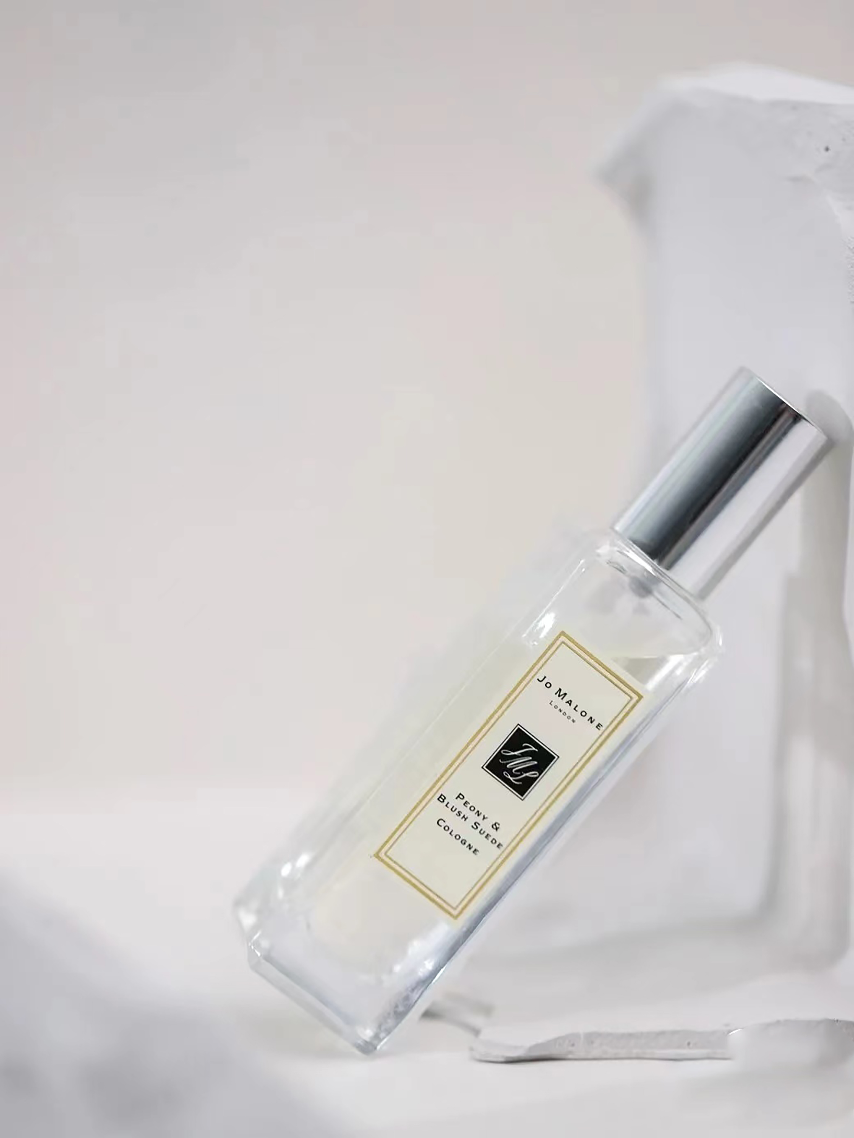 优雅知性适合什么香水,擦肩而过就忘不掉的香水推荐