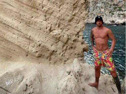 内马尔变胖后有腹肌吗,内马尔变胖对比图