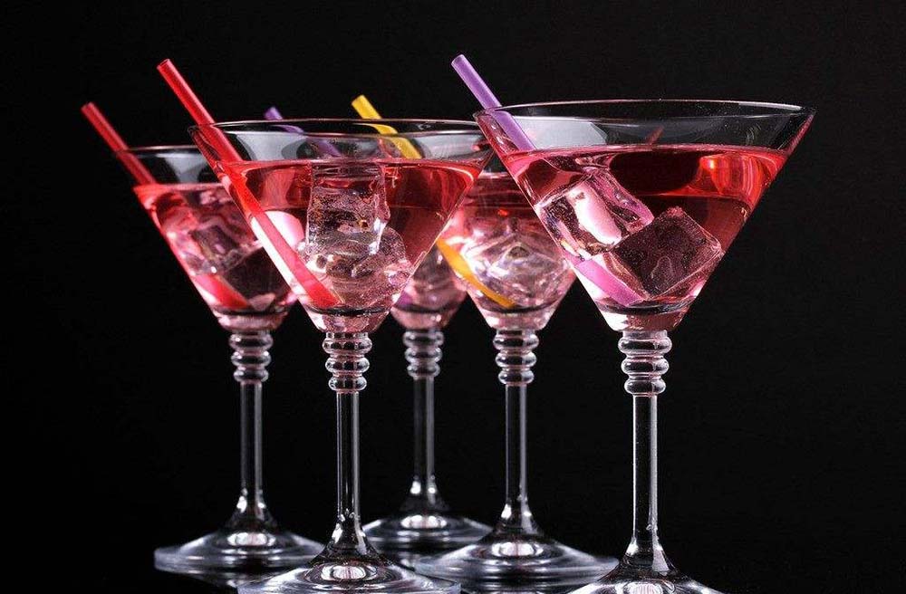 鸡尾酒怎么喝比较好,鸡尾酒好喝易醉怎么调