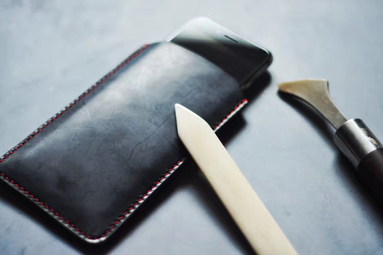 怎样辨别真皮包包的真假,大牌包包和普通真皮包该怎么选