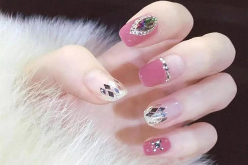 美甲美睫加盟连锁店哪家好,高品质美甲推荐店加盟品牌