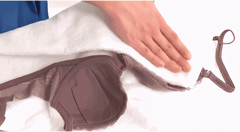 内衣一天晾晒的正确时间,正常晒内衣是怎样晒