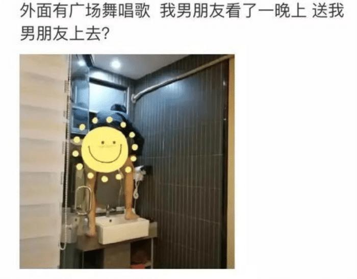 美女们记住了，千万别站在水里拍照，小霍比特人