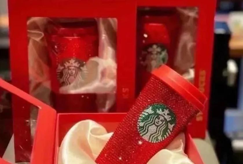 星巴克圣诞杯19年,星巴克19年圣诞杯
