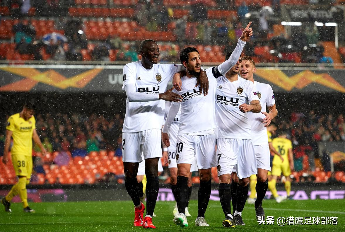 英超两强爆冷,英超两强高奏凯歌