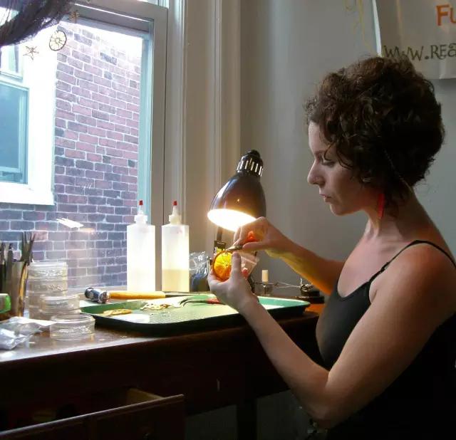 她把水果变成了“宝石”，6年卖出3143件，成美国最畅销的首饰